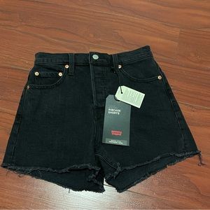 Levi’s shorts